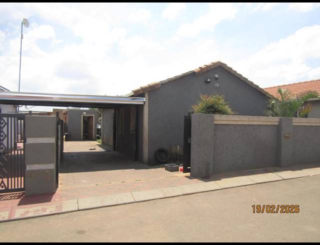 3 BEDROOM HOUSE FOR SALE IN WINDMILL PARK EXT